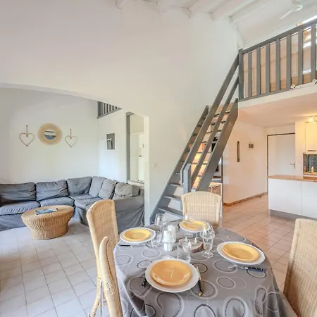 Duplex Avec Terrasse Et Parking Proche Des Plages * Le Rayol-Canadel-sur-Mer