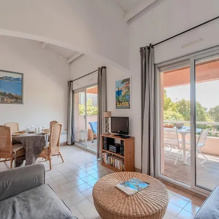 Duplex Avec Terrasse Et Parking Proche Des Plages * Le Rayol-Canadel-sur-Mer