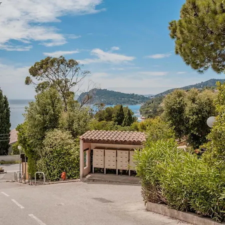 Duplex Avec Terrasse Et Parking Proche Des Plages شقة *