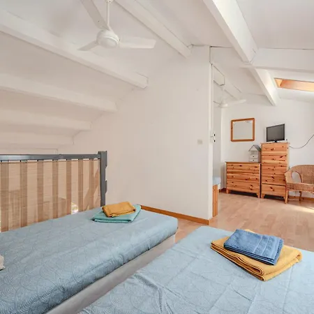Duplex Avec Terrasse Et Parking Proche Des Plages شقة